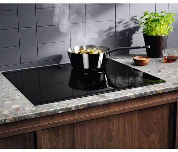 Płyta indukcyjna Electrolux EIS62443 SenseBoil Hob2Hood Czarny - 1017145 - zdjęcie 4